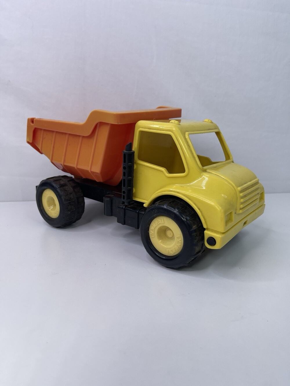 Vintage Battat Plastic Dump Truck Yellow Cab Orange Bed Toy Construction Vehicle